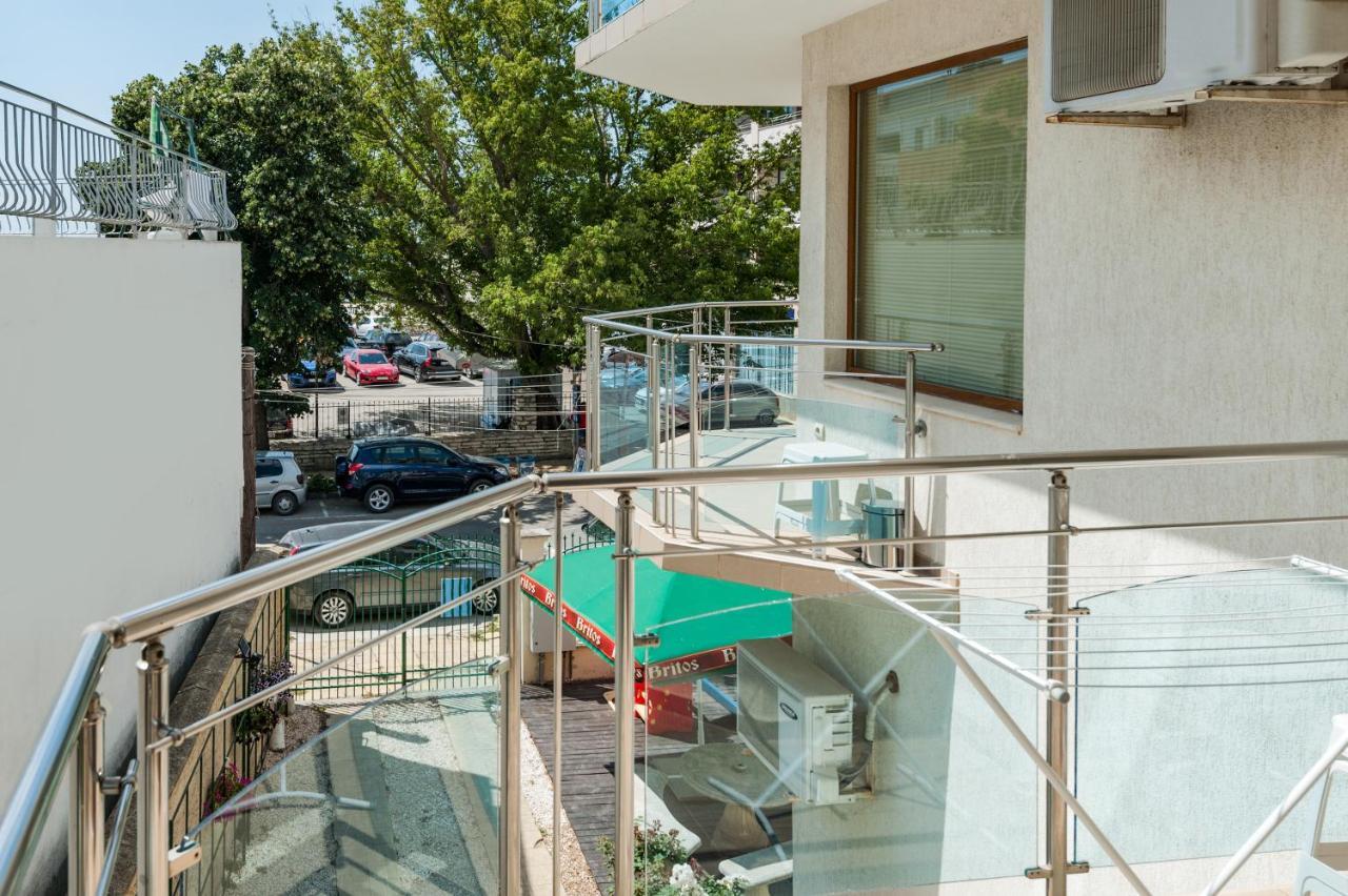 Апартамент Морски Бриз Balchik Luaran gambar