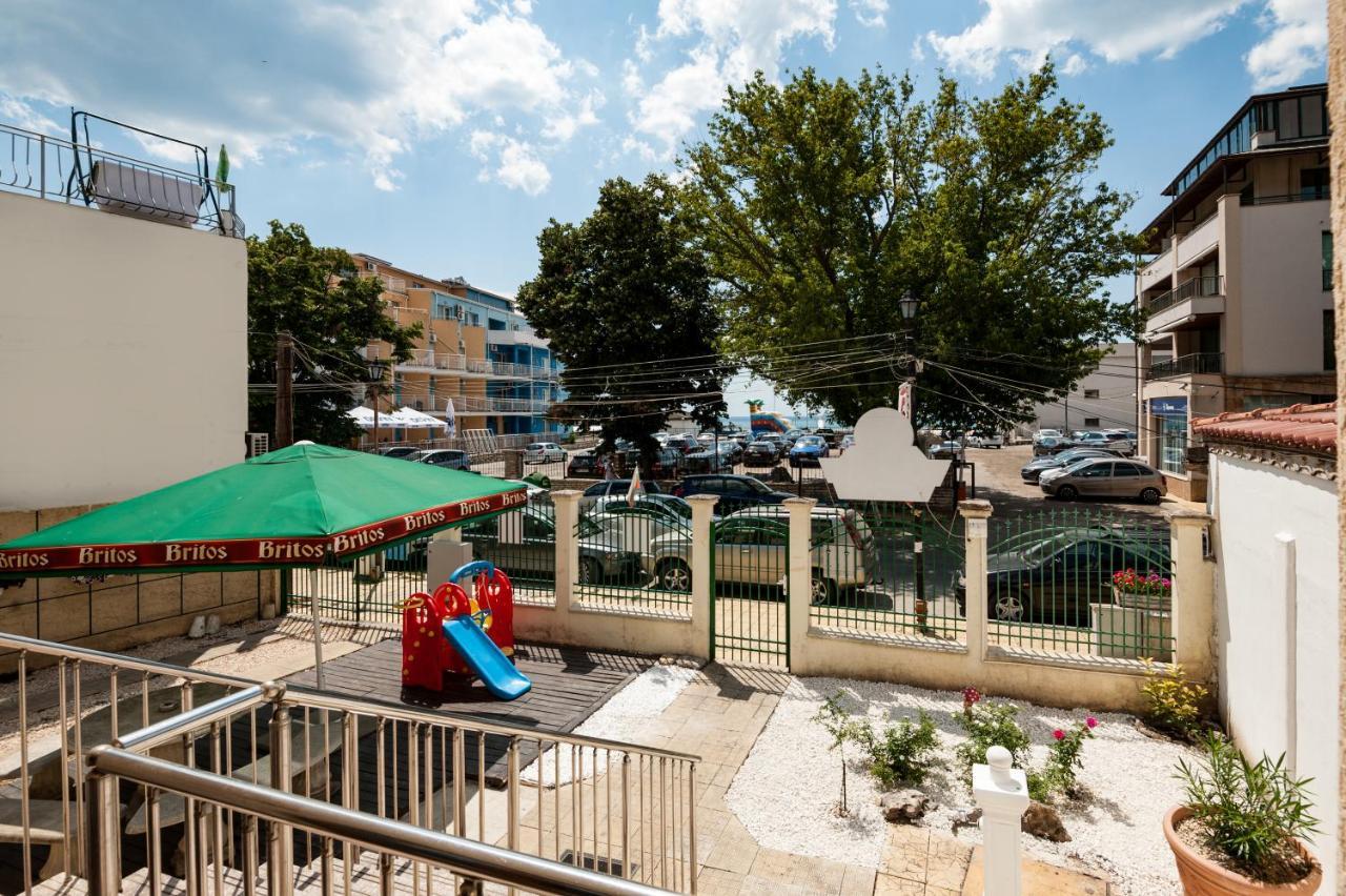 Апартамент Морски Бриз Balchik Luaran gambar